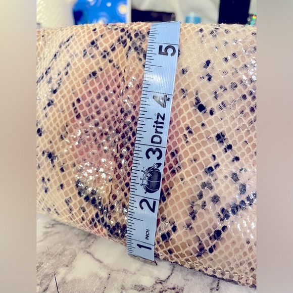 NWOT Aimee Kestenberg large convertible shoulder bag - Picture 9 of 11